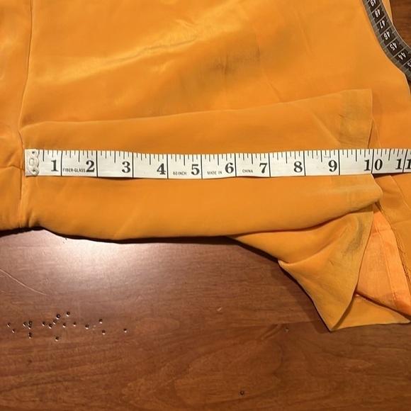 JSong Silk Pleated Short Yellow Orange Size 10 Medium Elastic Sides High waist - Picture 9 of 9